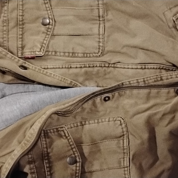 Levis Carhartt-type coat - Picture 3 of 4